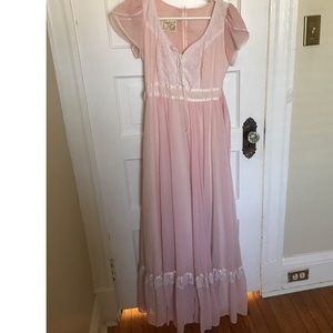 Vintage gunne sax pink bridal collection